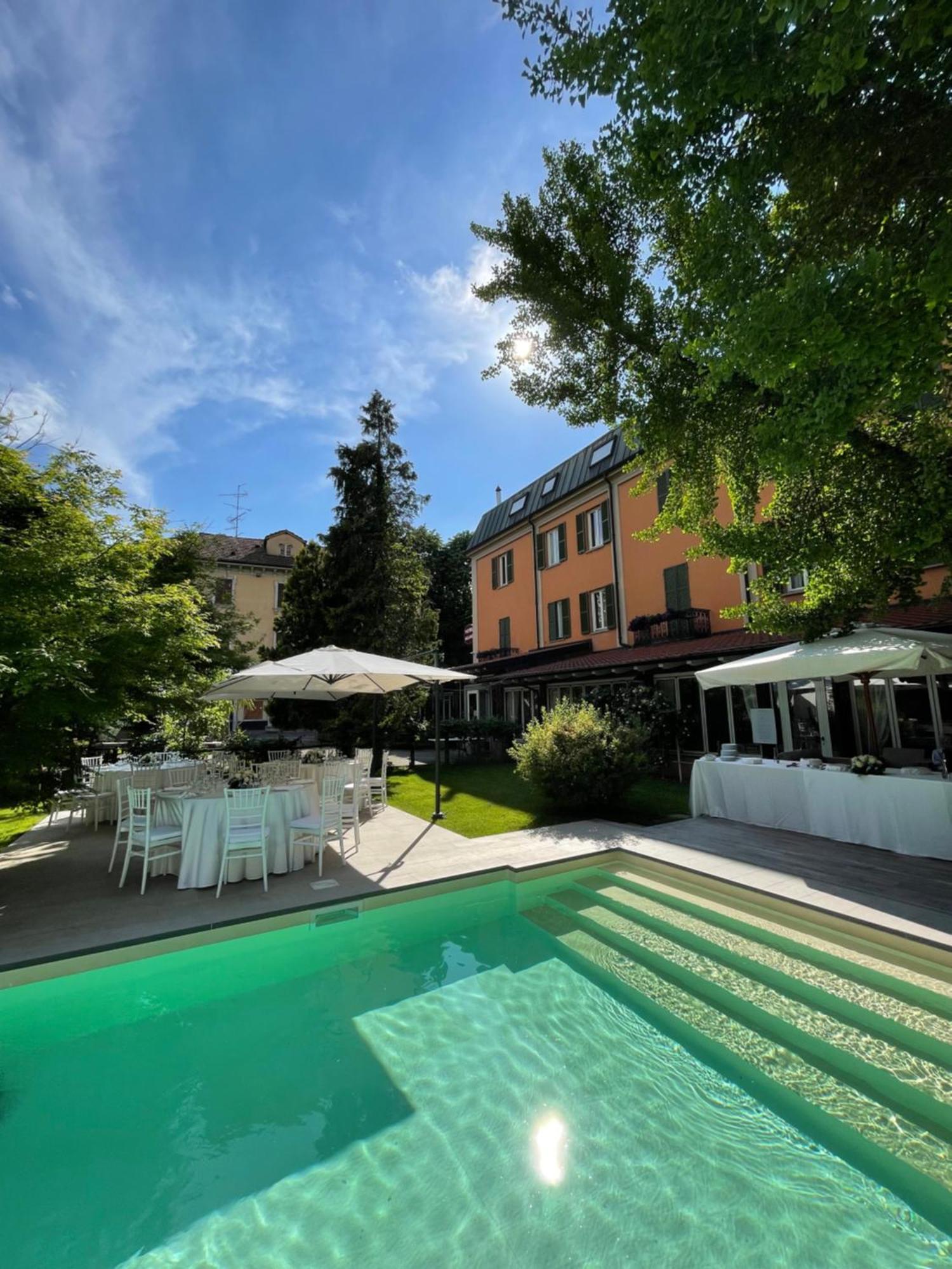 Hotel Milano Pool & Garden Саличе Терме Екстериор снимка